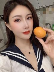 制服美女Selina