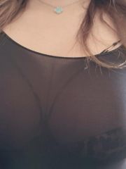 美乳嫩肤晴晴