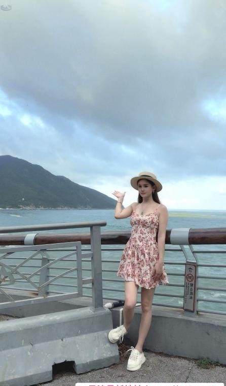 大长腿梦露   