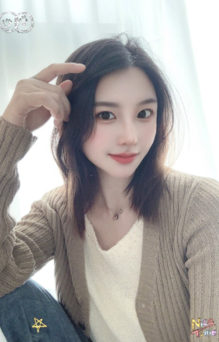 马群悦悦美女