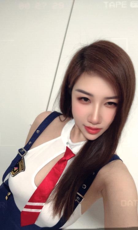 虹口御姐莹莹