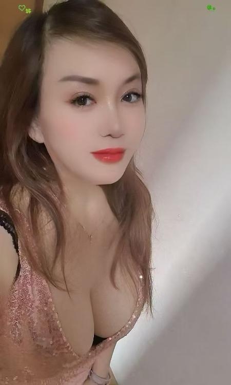 大屁股美少妇
