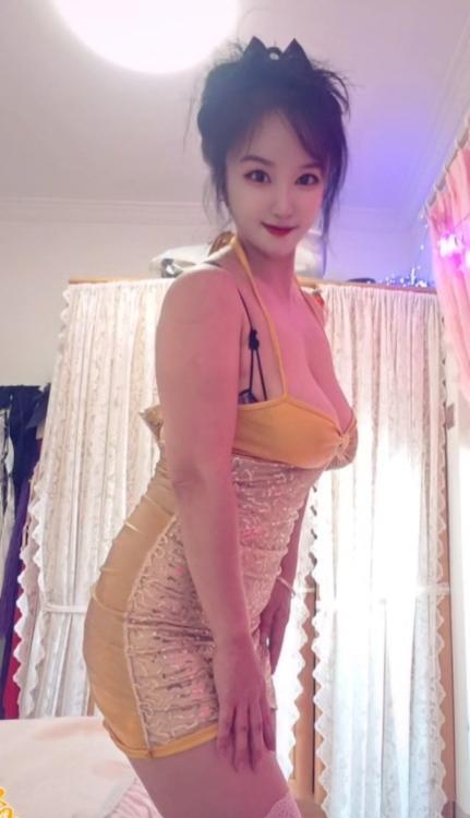 G乳性感尤物