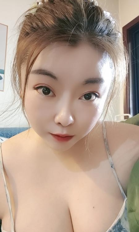 bbw大胸少妇