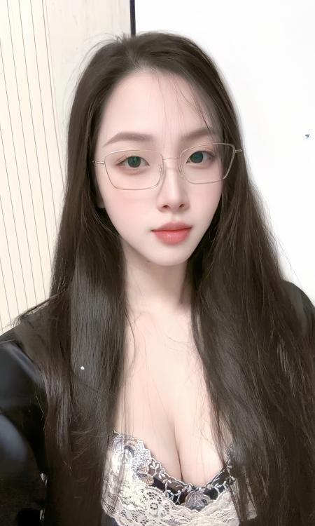 170反差明媚儿