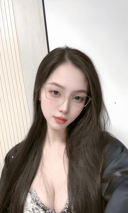 170反差明媚儿