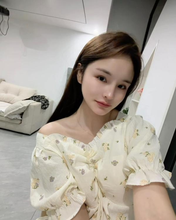 温柔可爱萱萱