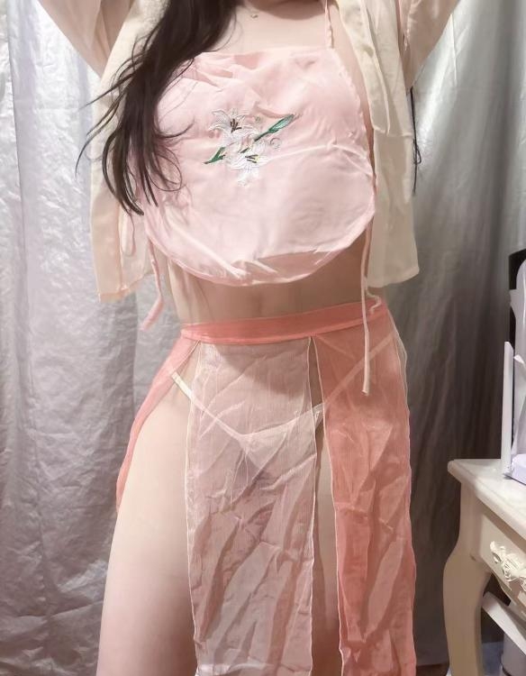 三通肥美少妇