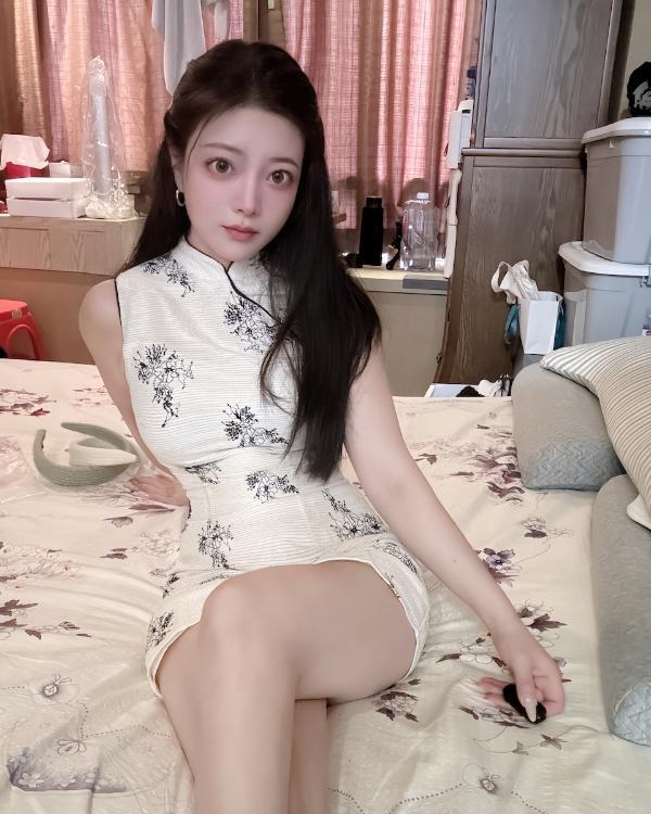 颜值女友柒柒