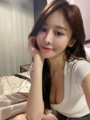 胶州丰乳女孩