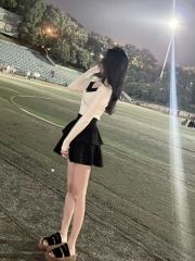 00后嫩妹子