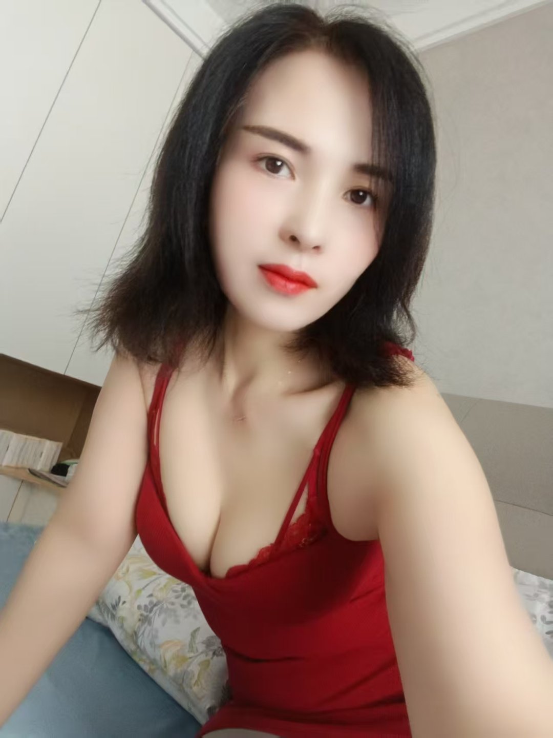 风骚美乳少妇萌萌