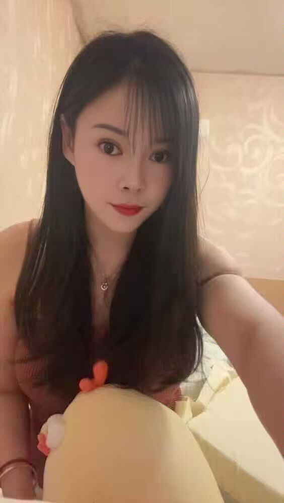 龙华区莉莉老师