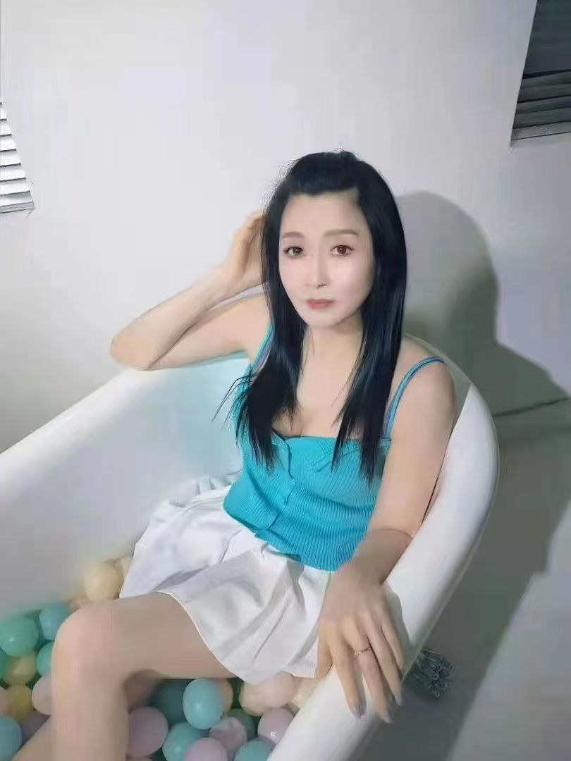 风情大奶可乐